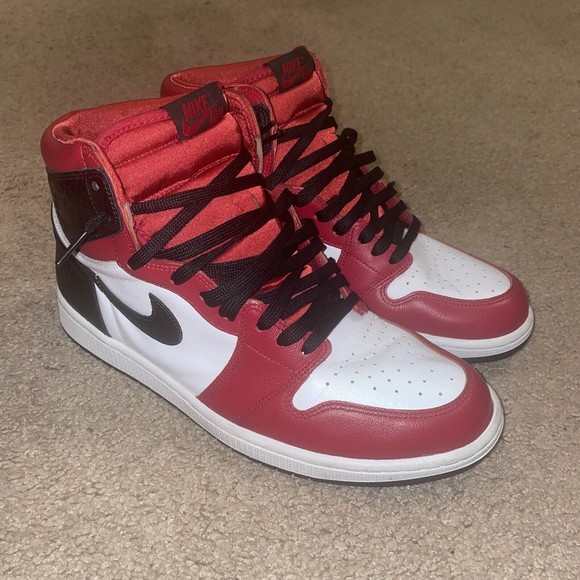 Jordan 1 Retro High OG Satin Red 2020 CD0461-601 Women’s Size 12 Men’s Size 10.5